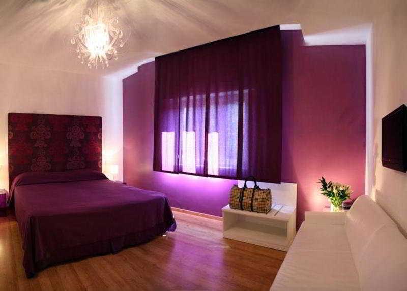 Guest House Emily Suites Сорренто Екстер'єр фото